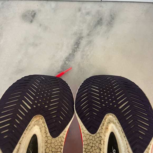 Saucony Endorphin Pro 4 - Picture 4 of 5